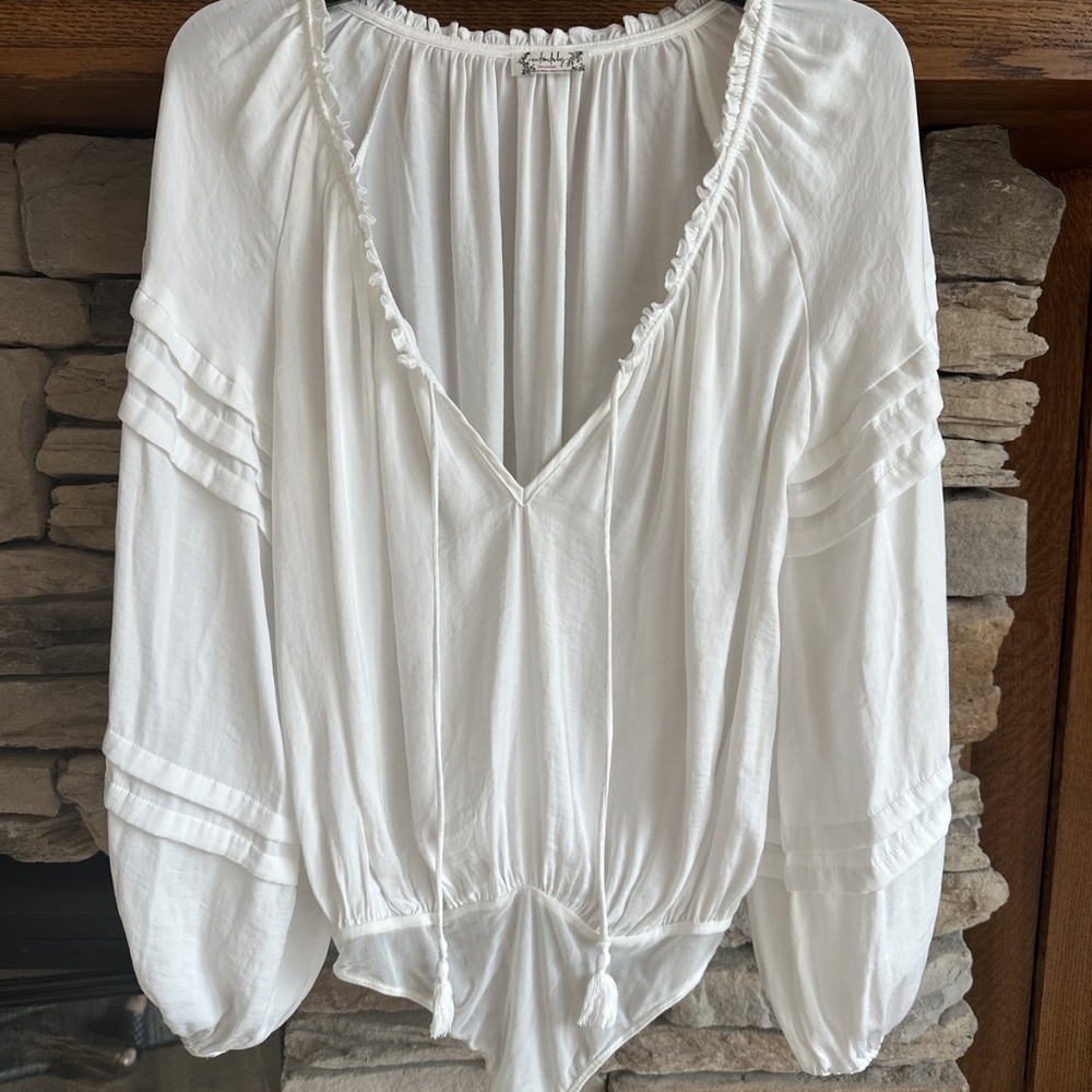 Intimately Free People All Tucks Bodysuit Blouse Ivory White Womens XS Excellent